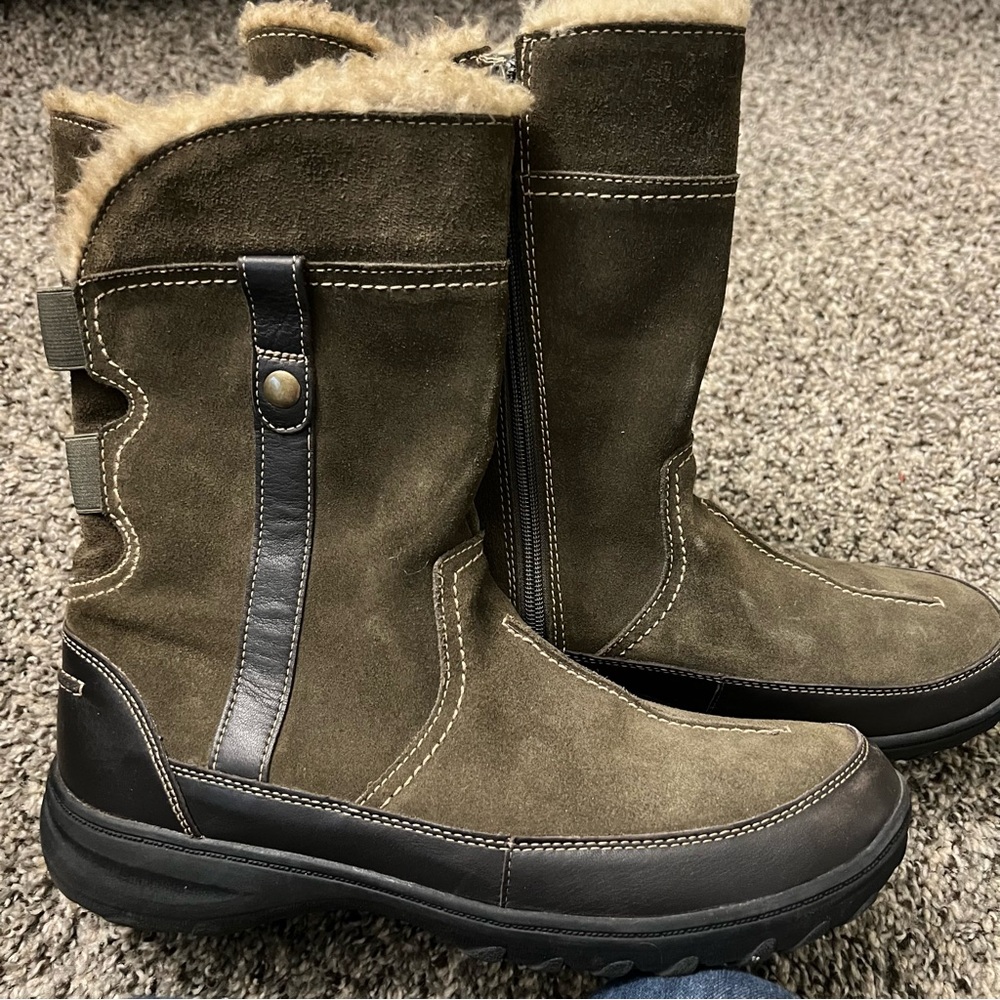 Clarks leather suede boots